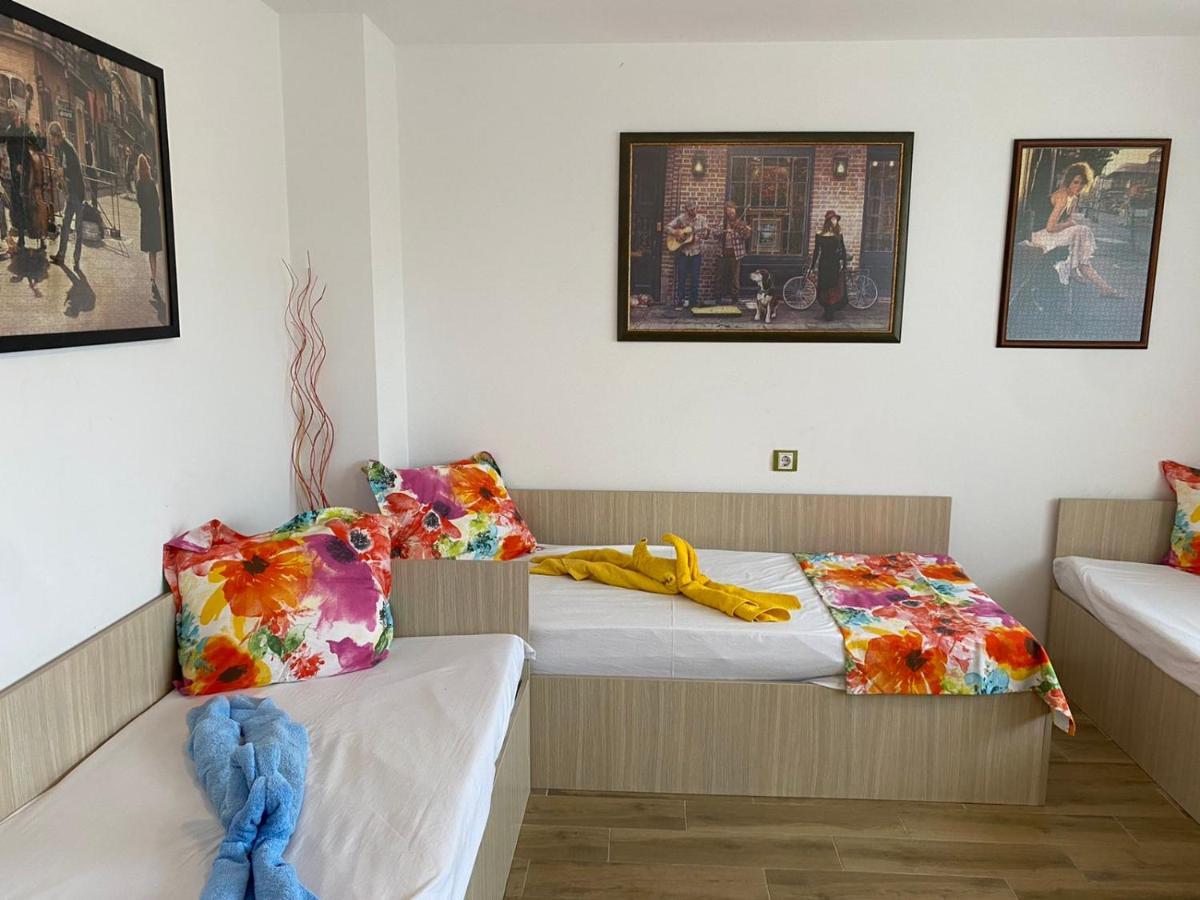 Jacky'S House Hotell Tsjernomorets Eksteriør bilde
